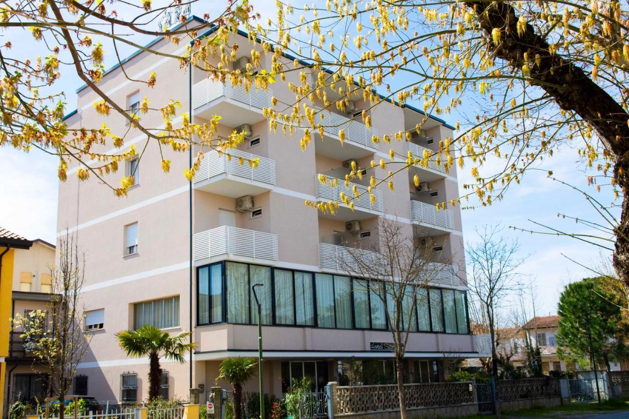 Hotel Sara*** Чезенатико Екстериор снимка